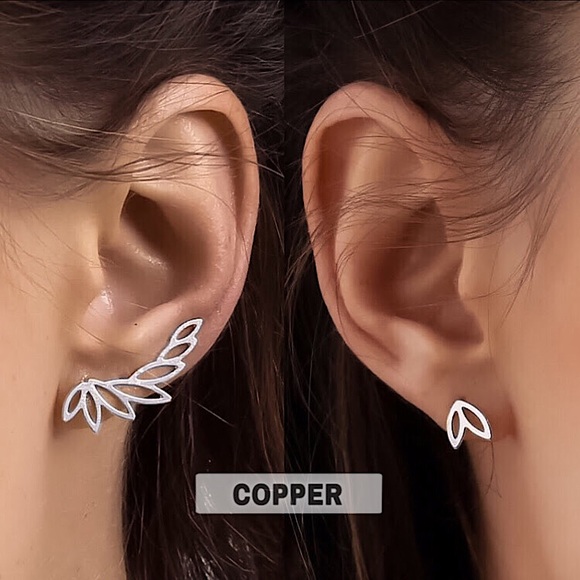 Jewelry - ⚜️[𝟯/$𝟭𝟴]⚜️NEW Floral Asymmetric Climber Stud Earrings Set